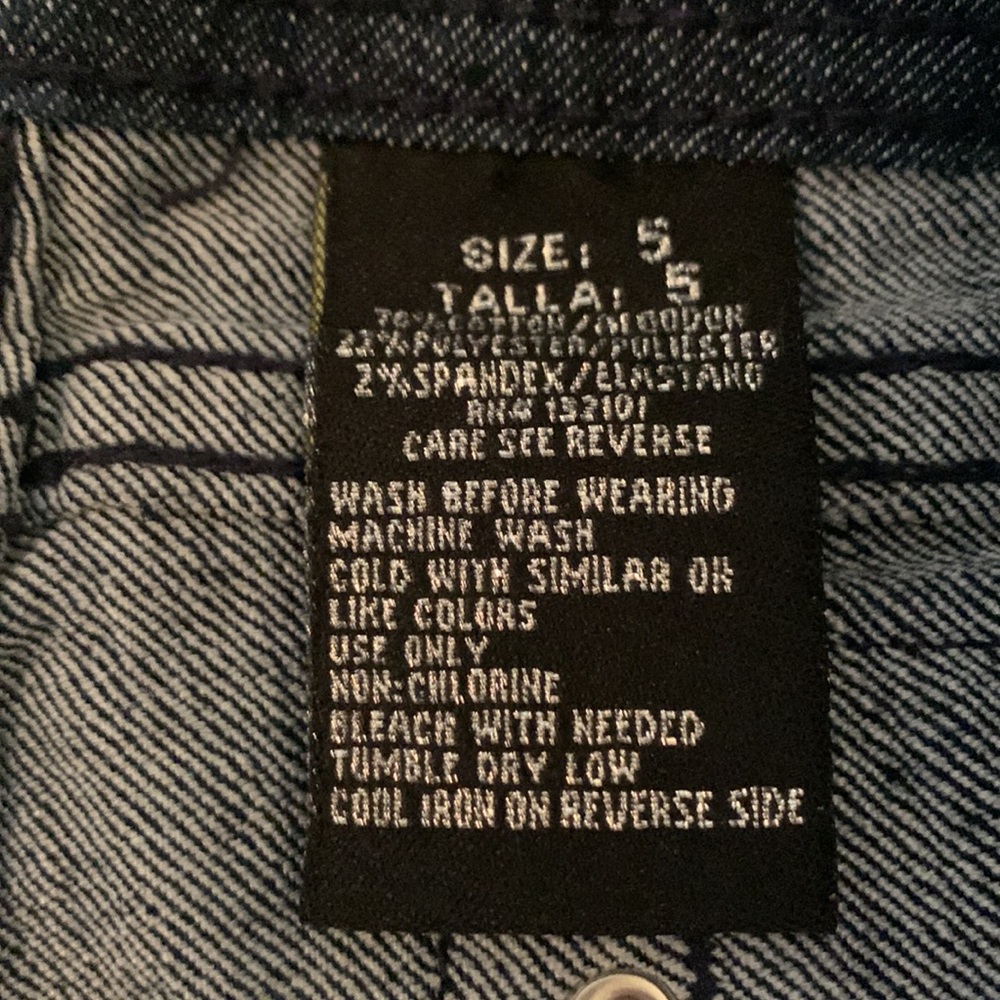 Pasion Size 5 Bermuda Shorts - Picture 5 of 6